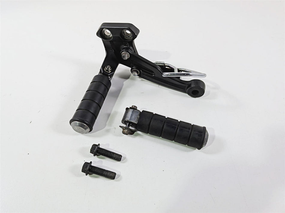 2012 Yamaha XV1900 Raider S Right Rear Passenger Footpeg & Mount 5C7-27440-00-00 {{ shop.shopifyCountryName }} - Mototech271