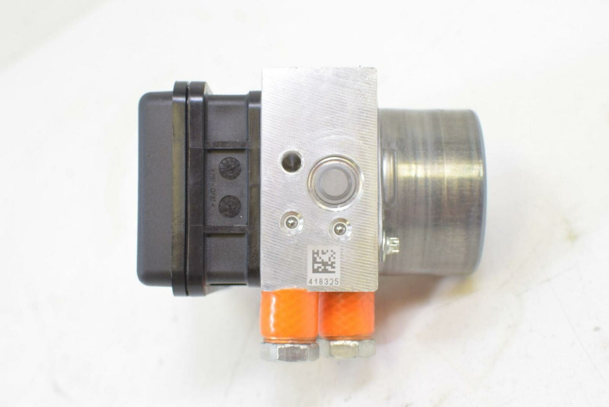 2017 KTM Duke 390 Abs Brake Module Pump 93342031000 {{ shop.shopifyCountryName }} - Mototech271