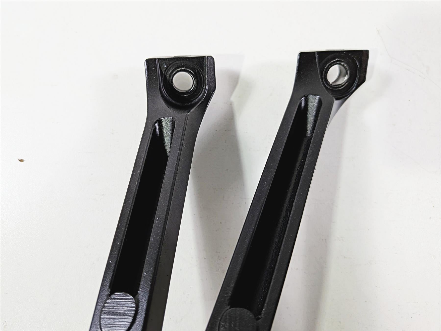 2024 Suzuki GSXR 600 Left Rear Passenger Footpeg Foot Peg Rest Set 43700-14J30 {{ shop.shopifyCountryName }} - Mototech271
