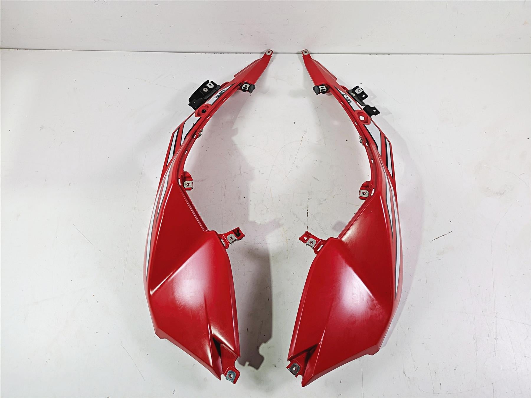 2017 BMW F800GS Adv K75 Upper Tank Cover Fairing Set Racing Red 46638555625 {{ shop.shopifyCountryName }} - Mototech271
