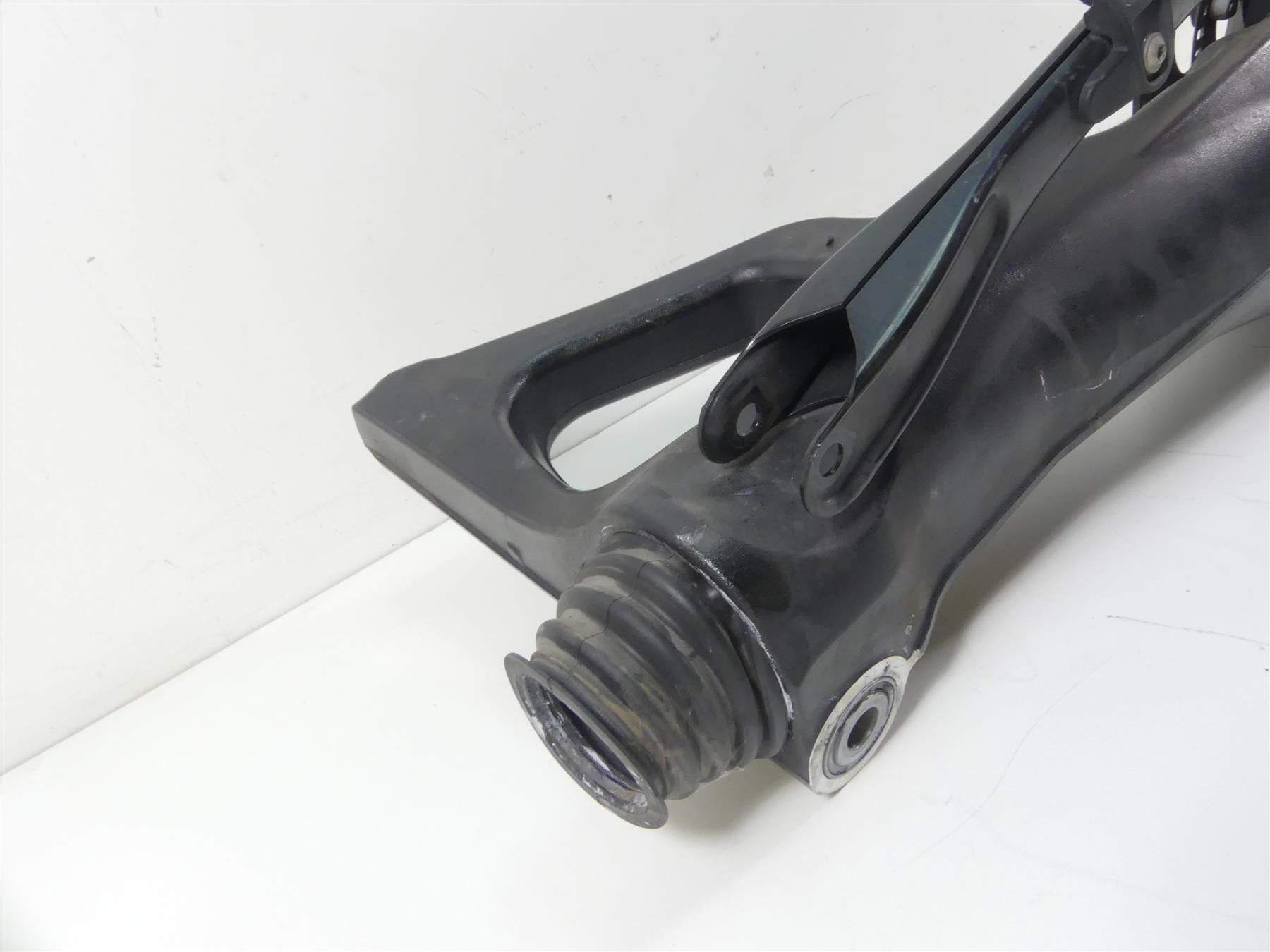 2015 BMW K1600GT K48 Swingarm Swing Arm Driveshaft Diff Set 33178528478 {{ shop.shopifyCountryName }} - Mototech271