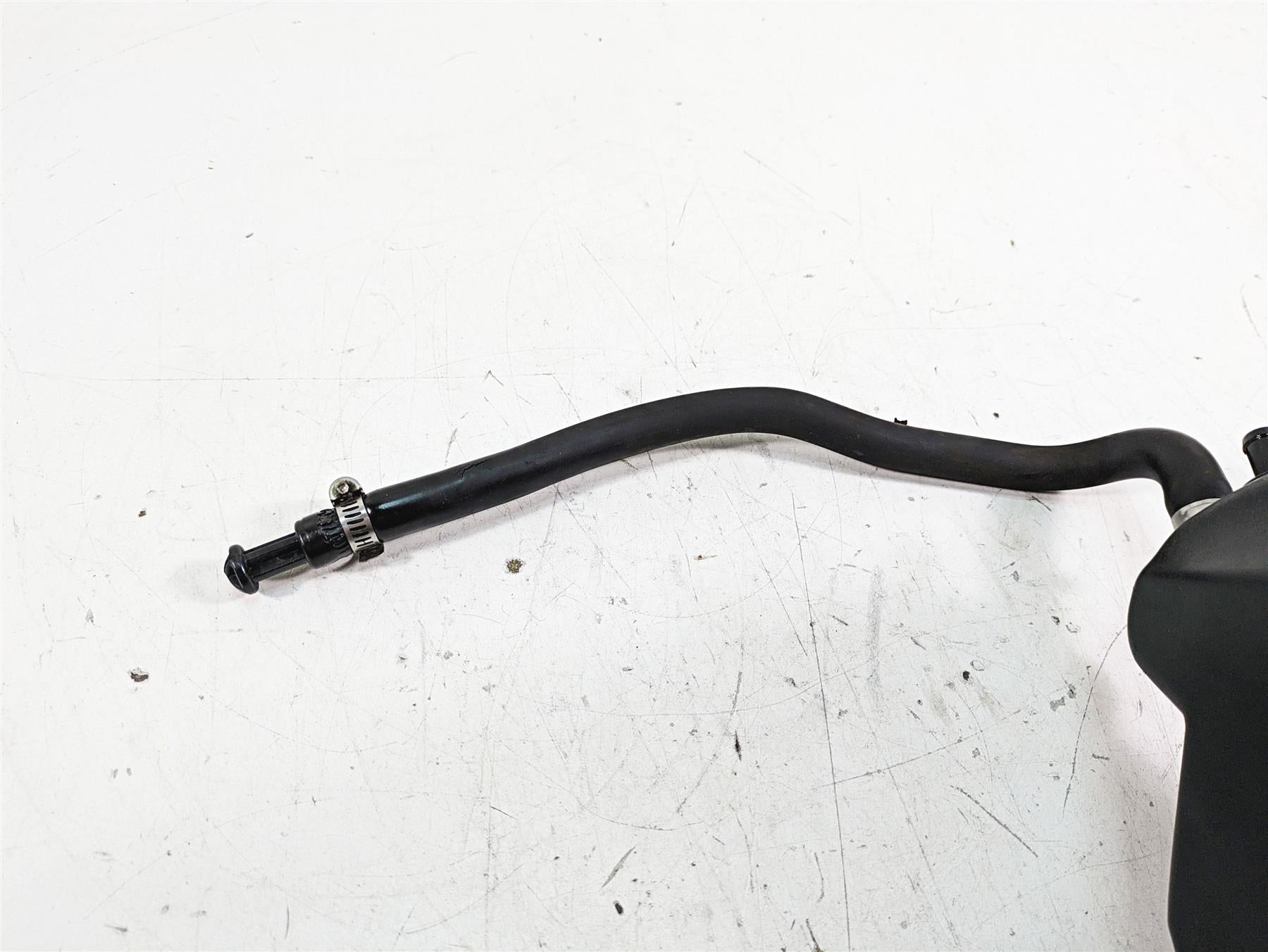 2017 Harley XL883 N Sportster Iron Oil Tank Reservoir & Dip Stick 62500017 {{ shop.shopifyCountryName }} - Mototech271