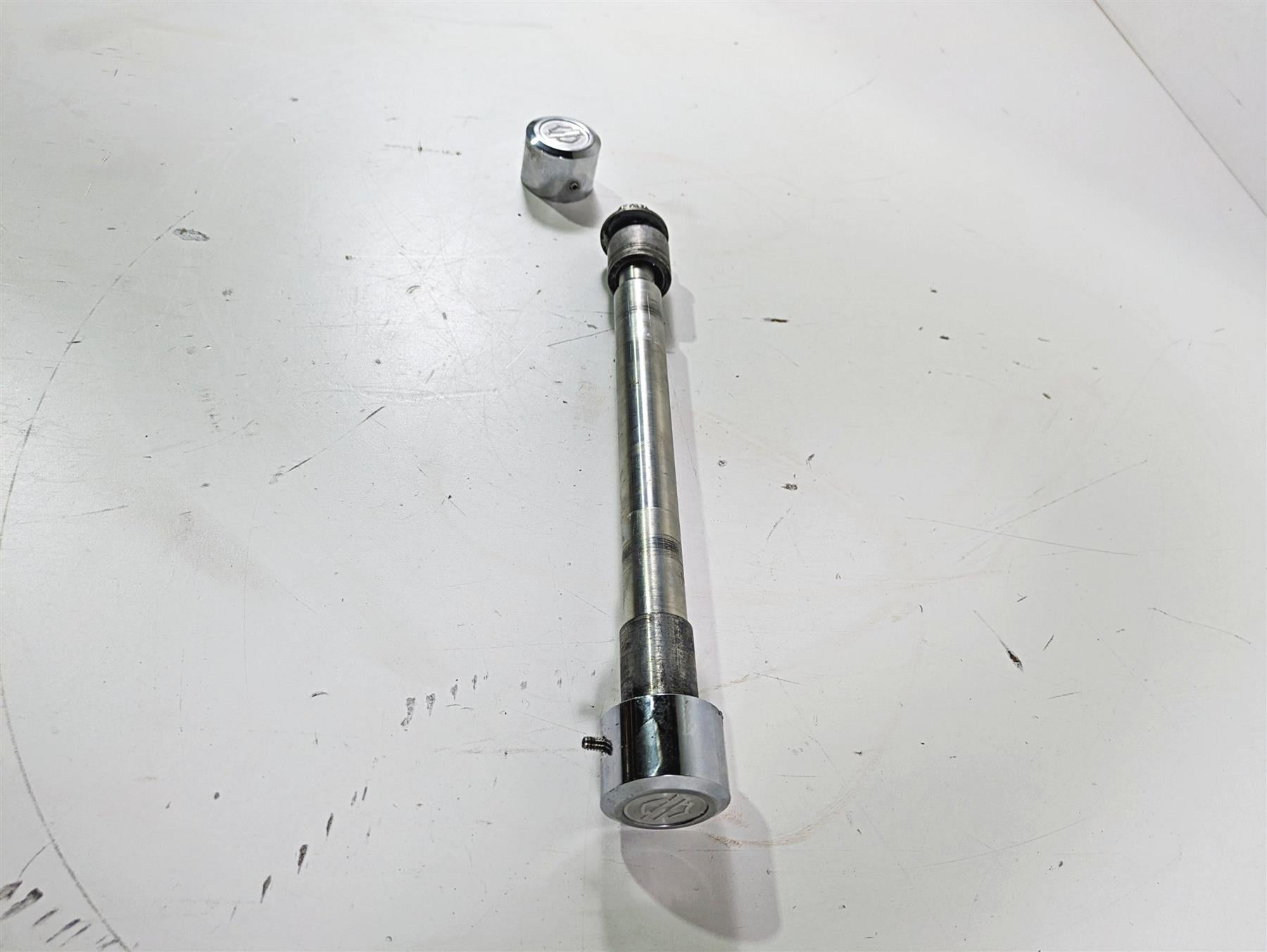 2008 Harley Touring FLHTCU E-Glide 105TH Front Axle Wheel Spindle 1" 41547-07A {{ shop.shopifyCountryName }} - Mototech271