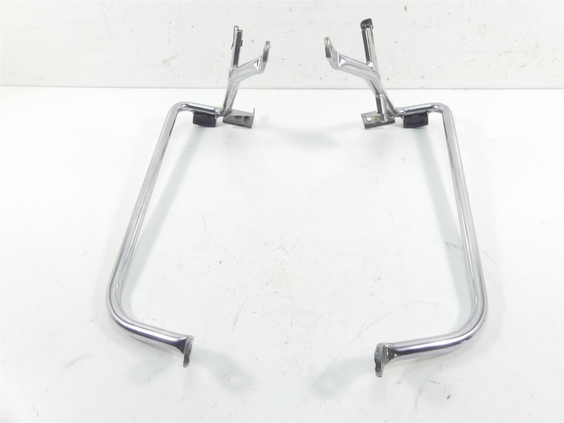 2011 Harley Touring FLTRU Road Glide Saddlebag Mount Holder Rail Set 49206-09A {{ shop.shopifyCountryName }} - Mototech271
