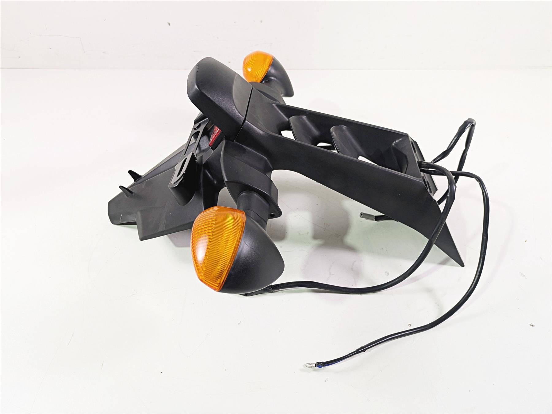 2009 Yamaha FZ1 FZS10 Fazer Rear Blinker Plate Holder Set 2D1-21629-10-00 {{ shop.shopifyCountryName }} - Mototech271