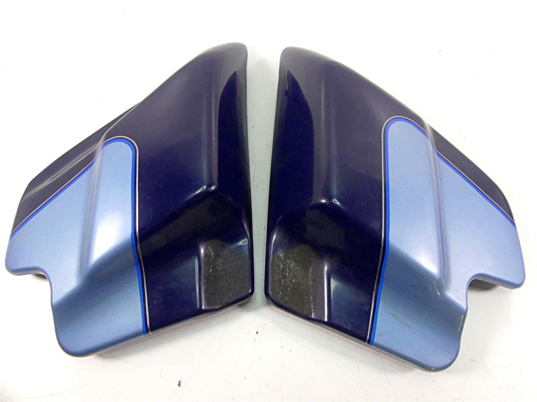 2004 Harley Touring FLHTCUI Electra Glide Side Cover Fairing Set 66670-97A