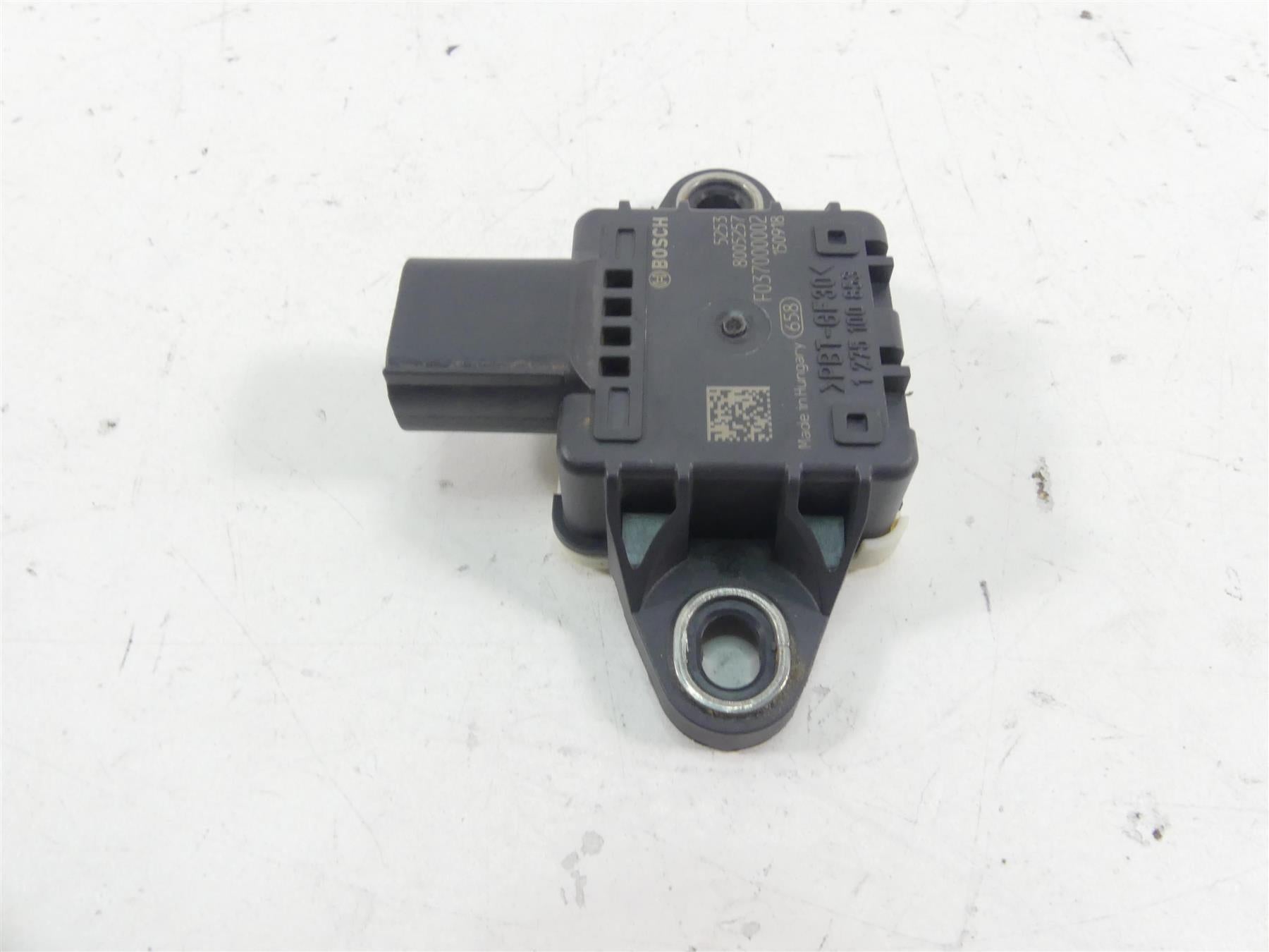 2016 KTM 1290 Superduke R Bosch Lean Angle Sloping Position Sensor 60342090000 {{ shop.shopifyCountryName }} - Mototech271