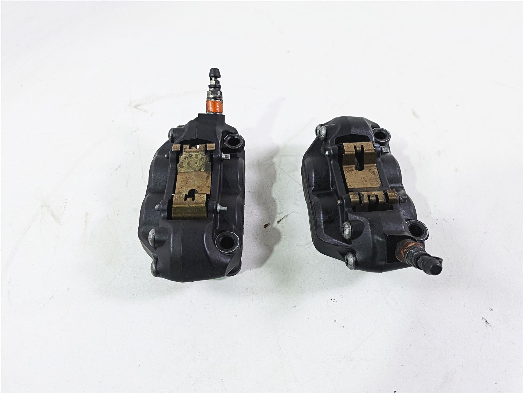 2016 Moto Guzzi Stelvio 1200 8V NTX Front Brake Caliper Set 100mm 887067 887068 {{ shop.shopifyCountryName }} - Mototech271