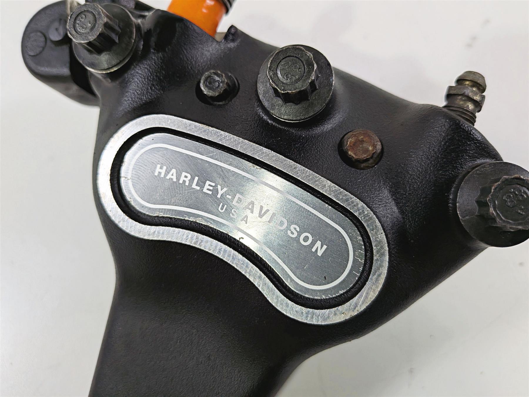 2003 Harley Sportster XL1200 Rear Brake Caliper 40925-00A {{ shop.shopifyCountryName }} - Mototech271