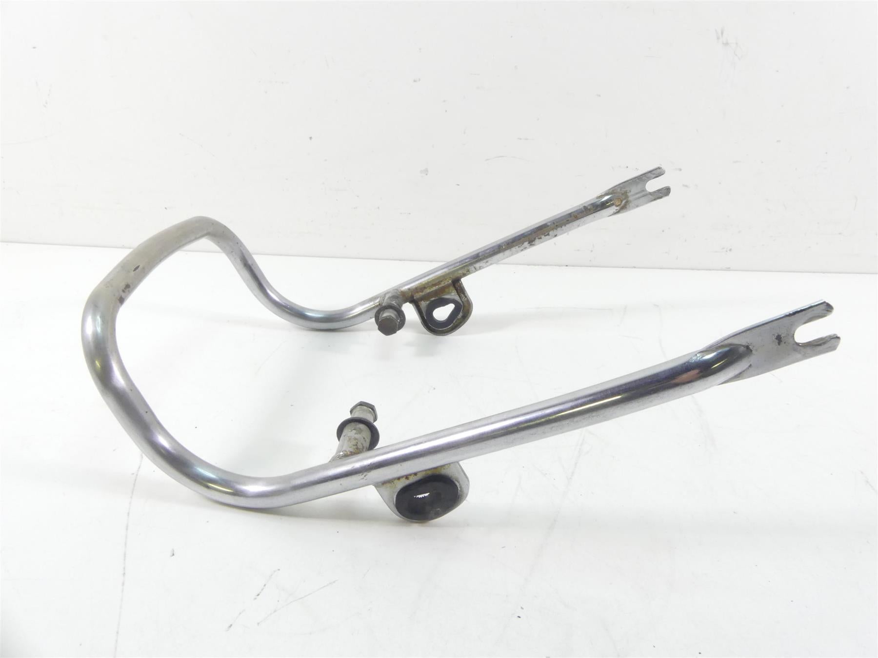 1978 Yamaha XS650 SE Special Rear Chrome Stay Grab Rail 2M0-21645-00-00 {{ shop.shopifyCountryName }} - Mototech271