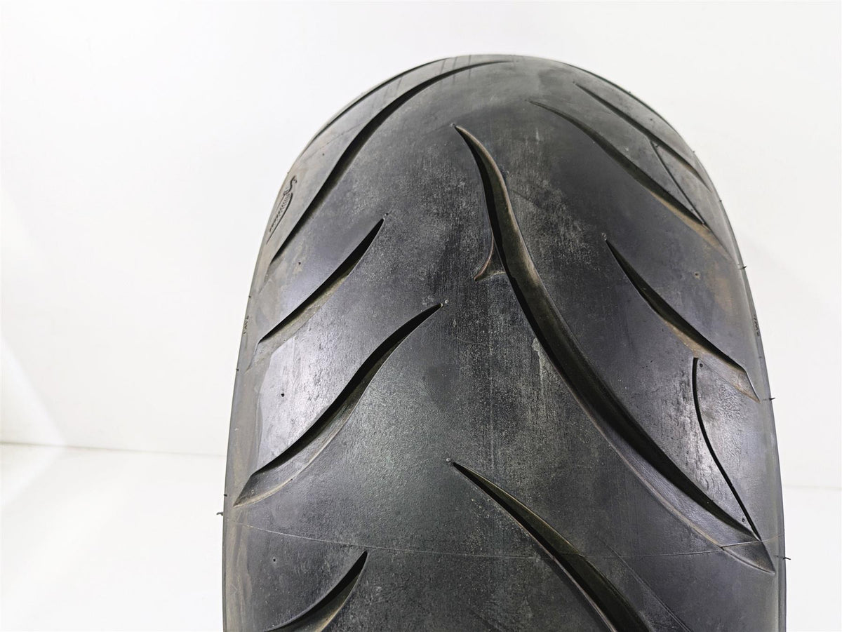 Used Motorcycle Rear Tire Avon AV72 Cobra 250/40RVR18 81V From 2008 29142659990 {{ shop.shopifyCountryName }} - Mototech271
