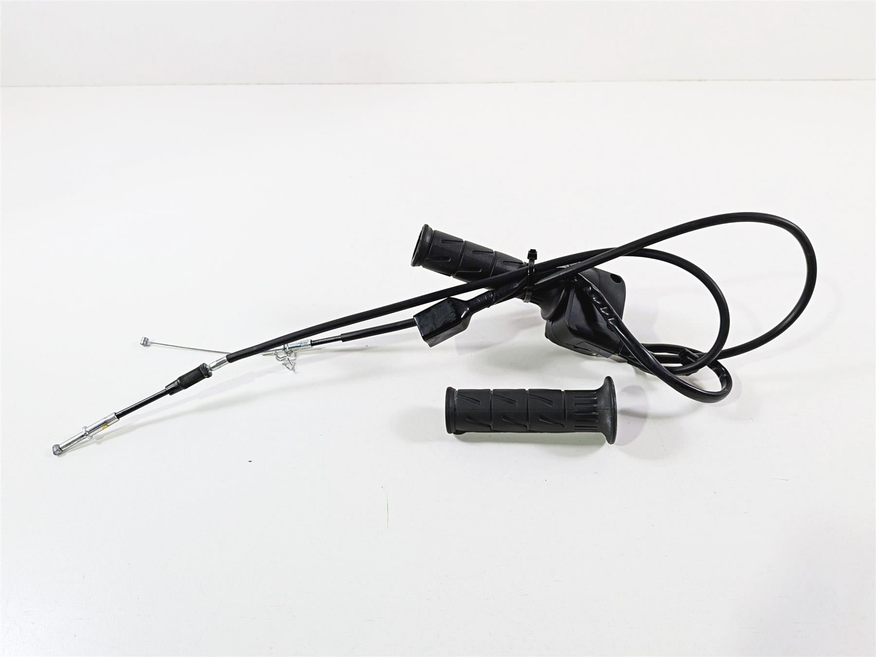2024 Kawasaki EX500 Ninja 40th An. Right Hand Throttle Control Switch 46091-0479 {{ shop.shopifyCountryName }} - Mototech271