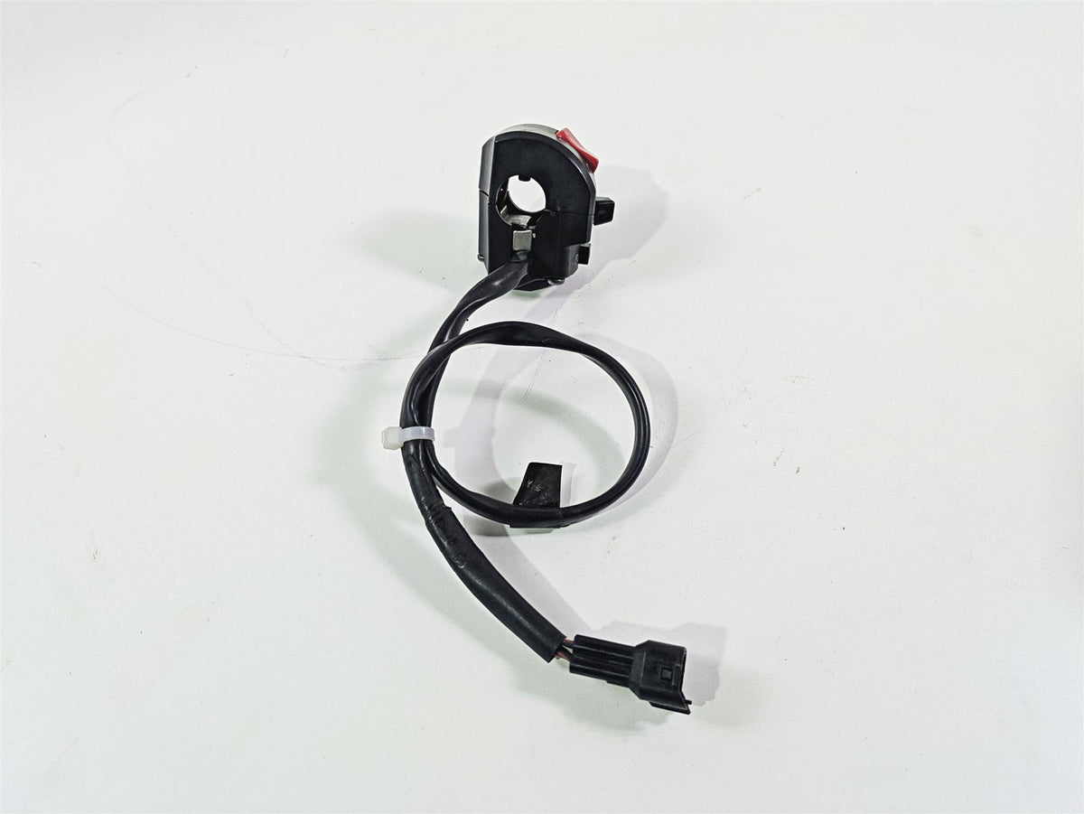 2016 Kawasaki ZX10R Ninja Right Hand Start Control Switch 46091-0322 46091-0422 {{ shop.shopifyCountryName }} - Mototech271