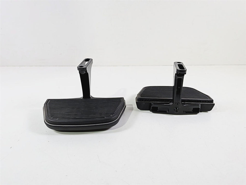 2014 Harley Touring FLHTK Electra Glide Rear Passenger Floor Board Set 52719-10