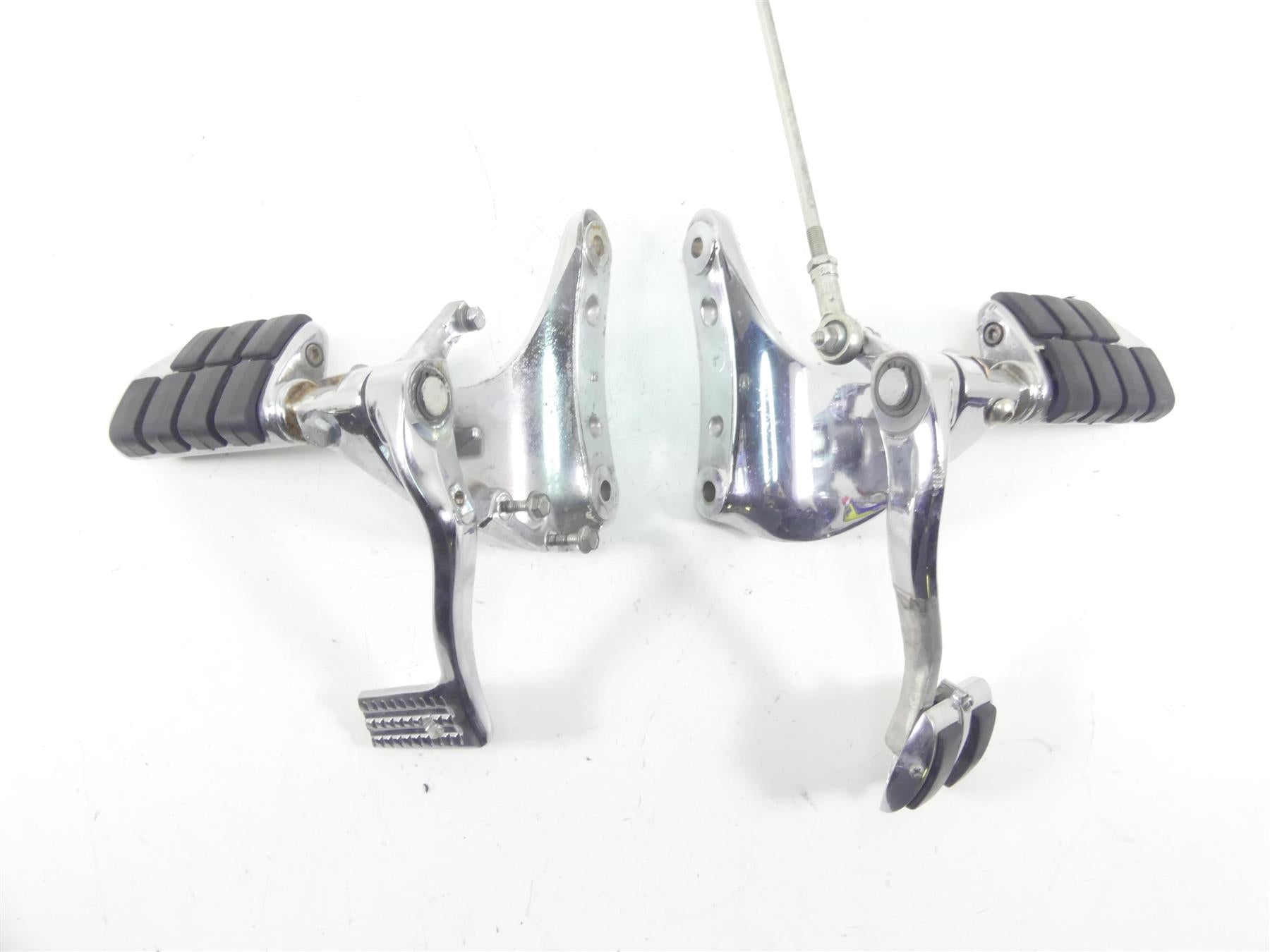 2007 Victory Vegas Jackpot Left Right Footpeg Shifter Brake Pedal Set 5134680 | Mototech271