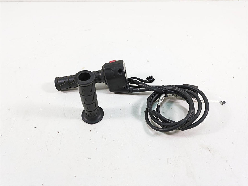 2016 Kawasaki Ninja EX300 Right Hand Control Switch 46091-0205 46091-0484 {{ shop.shopifyCountryName }} - Mototech271