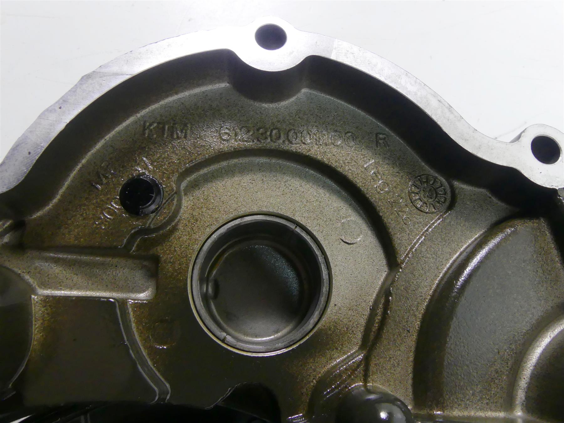 2015 KTM 1290 Adventure Engine Clutch Cover Water Pump & Housing 61230001100 {{ shop.shopifyCountryName }} - Mototech271