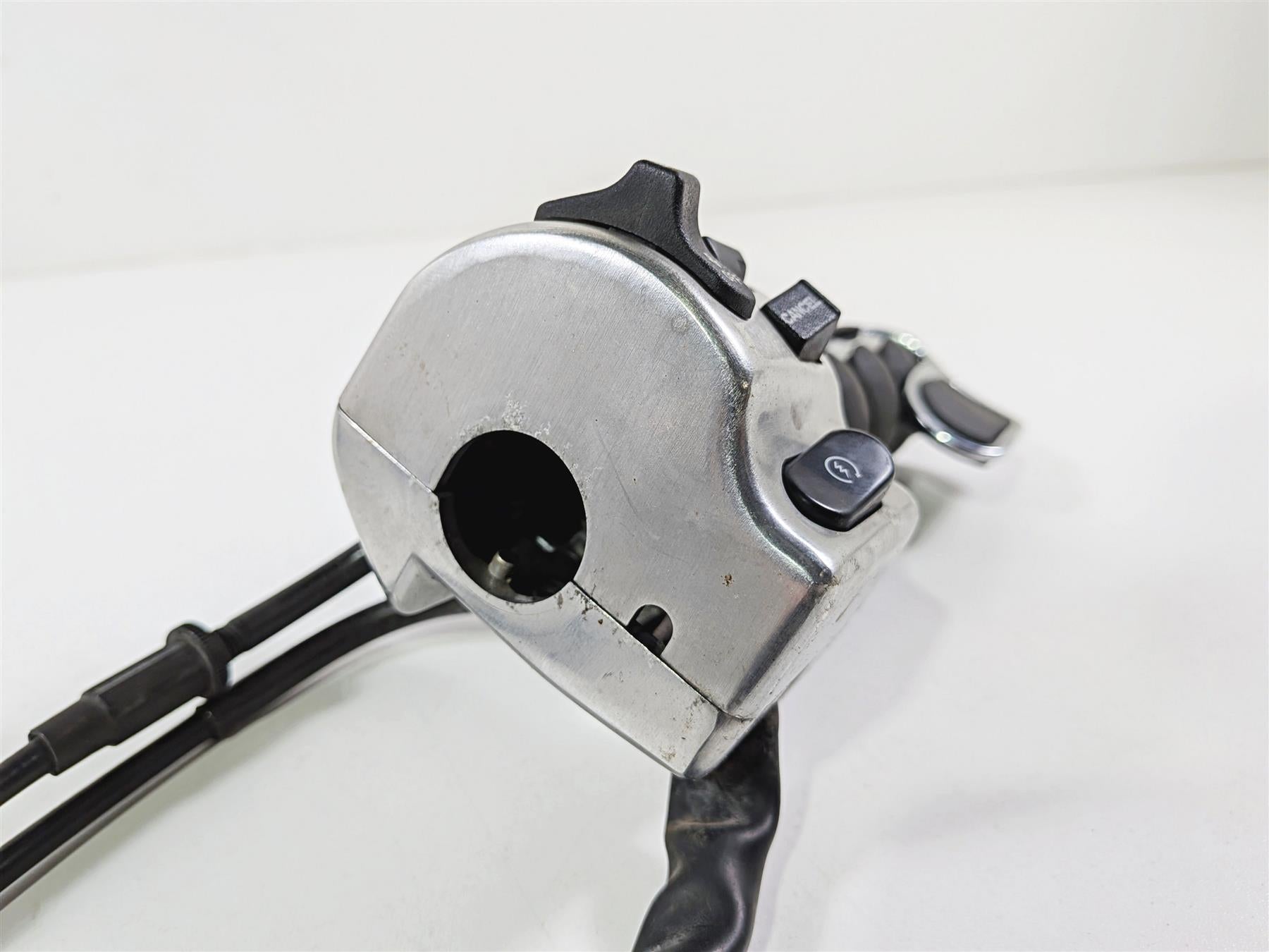 2006 Yamaha XVZ1300 Royal Star Right Hand Cruise Control Switch 1D6-83969-00-00 {{ shop.shopifyCountryName }} - Mototech271
