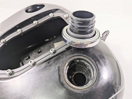 2016 Harley FXDWG Dyna Wide Glide Fuel Gas Petrol Tank - No Dent 61000707 {{ shop.shopifyCountryName }} - Mototech271