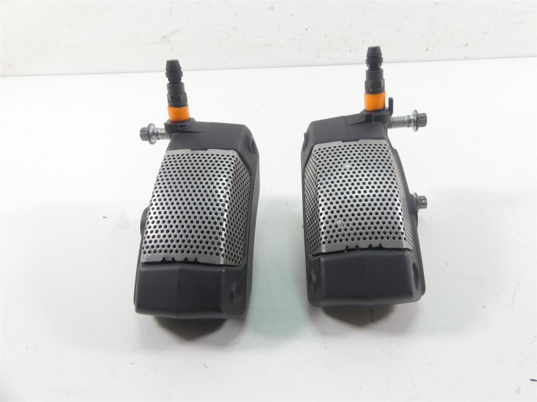 2011 Harley Touring FLTRU Road Glide Front Brake Caliper Set 43027-08 44023-08 {{ shop.shopifyCountryName }} - Mototech271