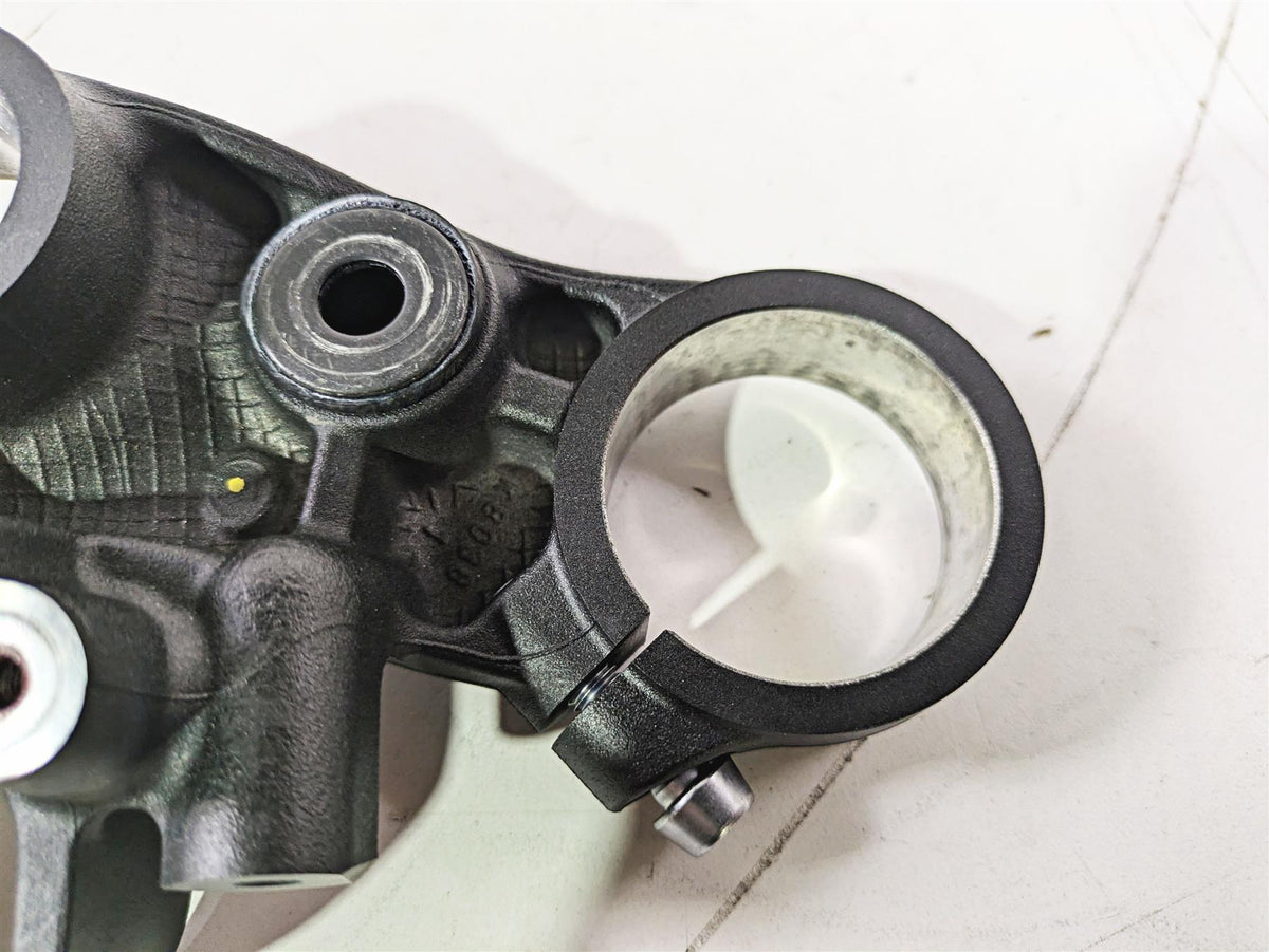 2022 Kawasaki ZR900RS Cafe Upper Triple Tree Steering Clamp 44039-0182-18R {{ shop.shopifyCountryName }} - Mototech271