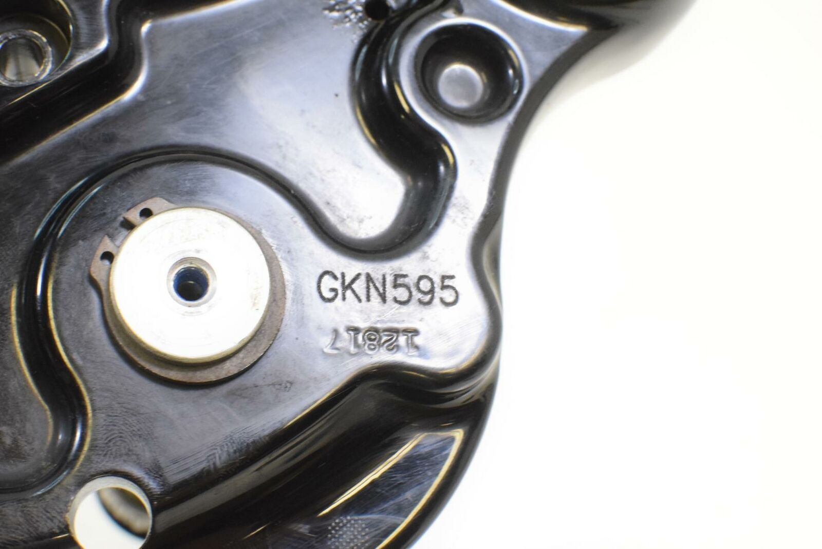 2018 Harley FXBB Street Bob Softail Lower Triple Tree Steering Yoke 45900170 {{ shop.shopifyCountryName }} - Mototech271