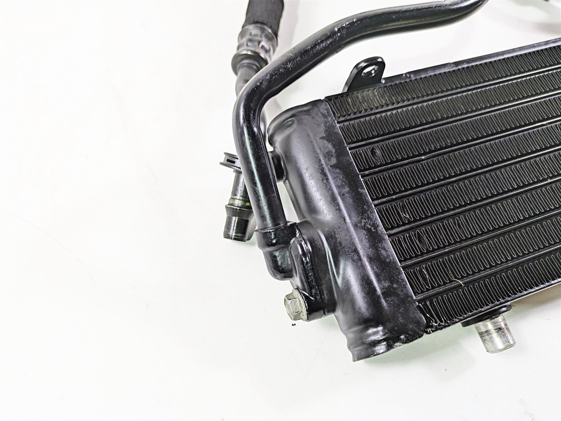 2006 Harley VRSCR Street V-Rod Oil Cooler & Lines 26723-04 {{ shop.shopifyCountryName }} - Mototech271