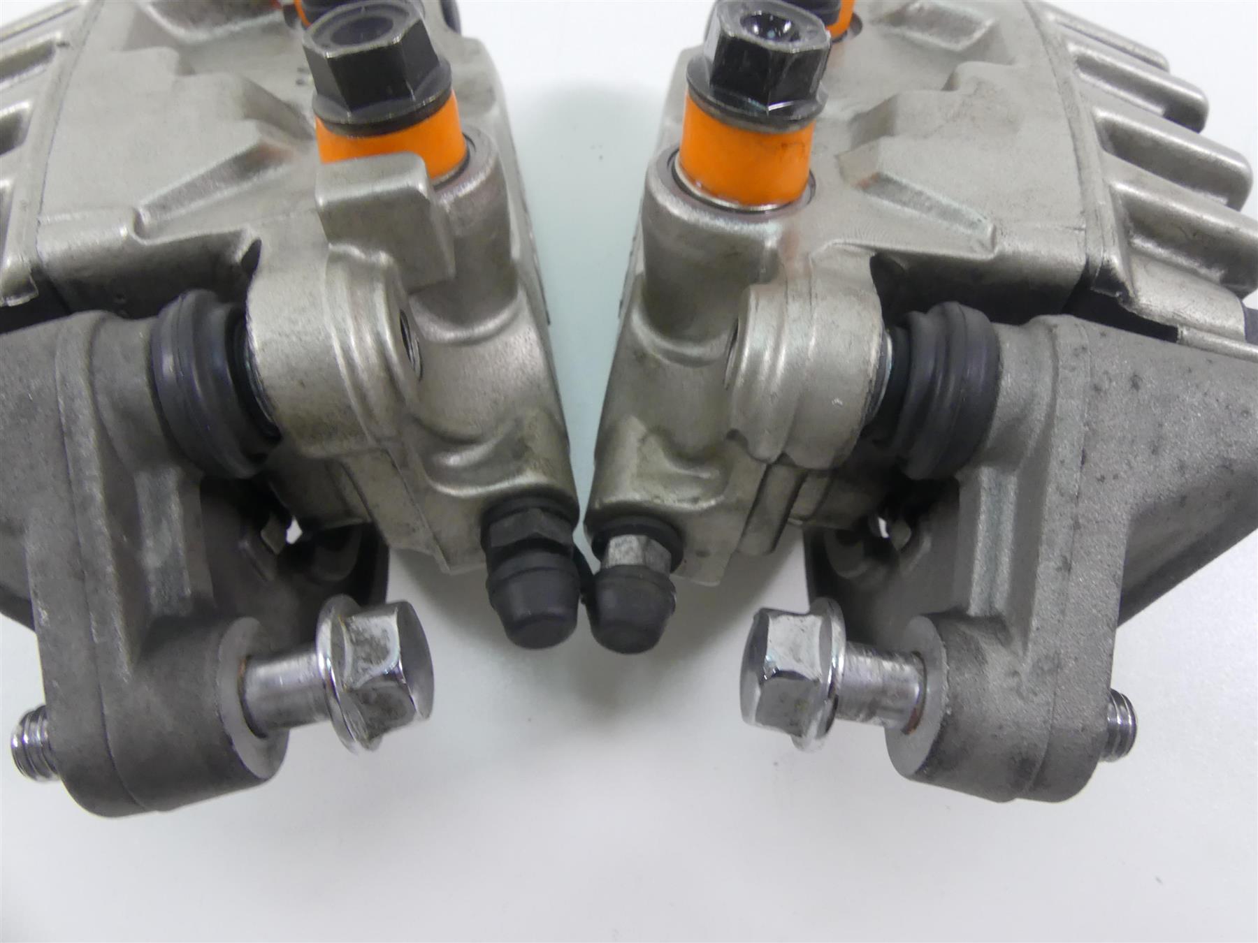 2006 Honda VTX1800 C2 Nissin Front Brake Caliper Set 45150-MCH-A11 45250-MCH-A11 {{ shop.shopifyCountryName }} - Mototech271