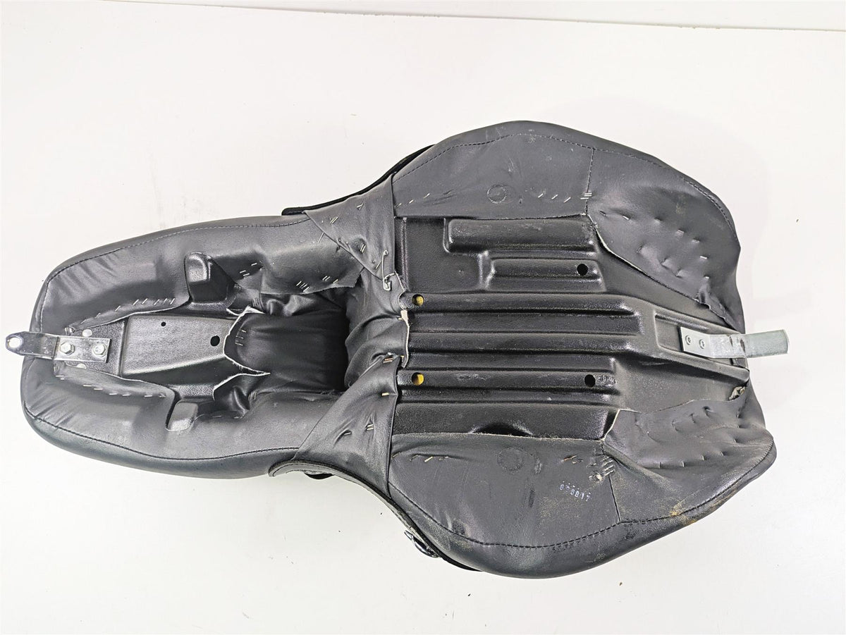 Harley Touring FLH Road King Classic Seat Saddle 51037-03 {{ shop.shopifyCountryName }} - Mototech271