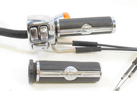2008 Harley FXDWG Dyna Wide Glide Chrome Right Control Switch & Blinker 71597-96 {{ shop.shopifyCountryName }} - Mototech271