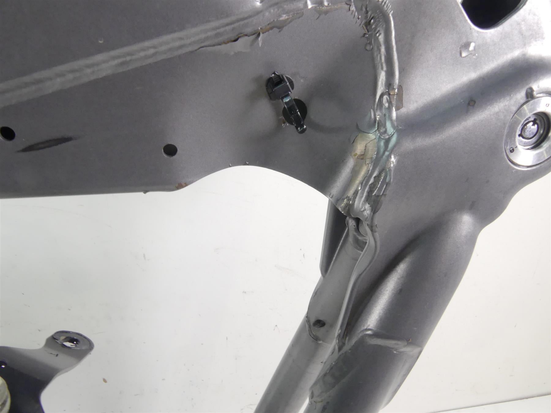 2009 Harley Dyna FXDF SE CVO Fat Bob Bent Main Frame Chassis With Clean Tennessee Title 47281-09CYW | Mototech271