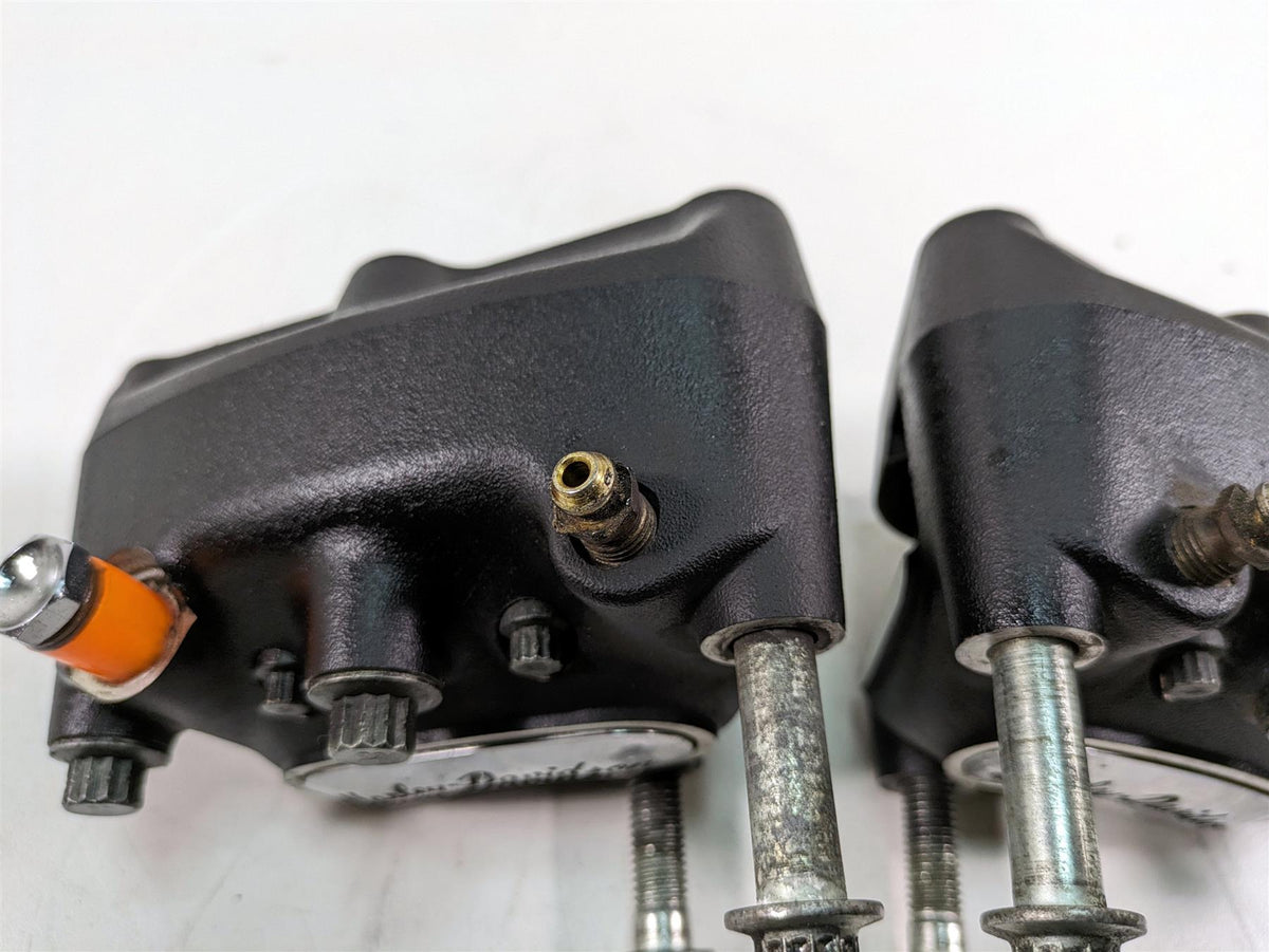 2000 Harley Dyna FXDL Low Rider Front Brake Caliper Set 44023-00C 44046-00D {{ shop.shopifyCountryName }} - Mototech271