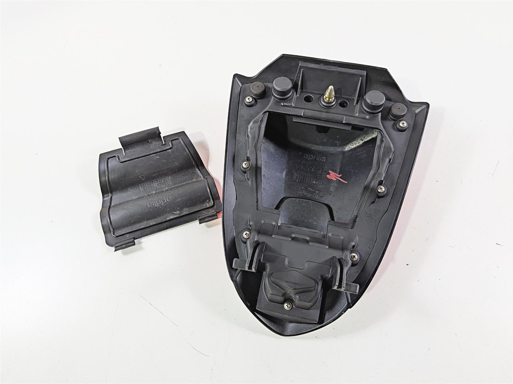 2008 Aprilia RSVR 1000 Factory Passenger Seat Cowl Cover 109752 {{ shop.shopifyCountryName }} - Mototech271