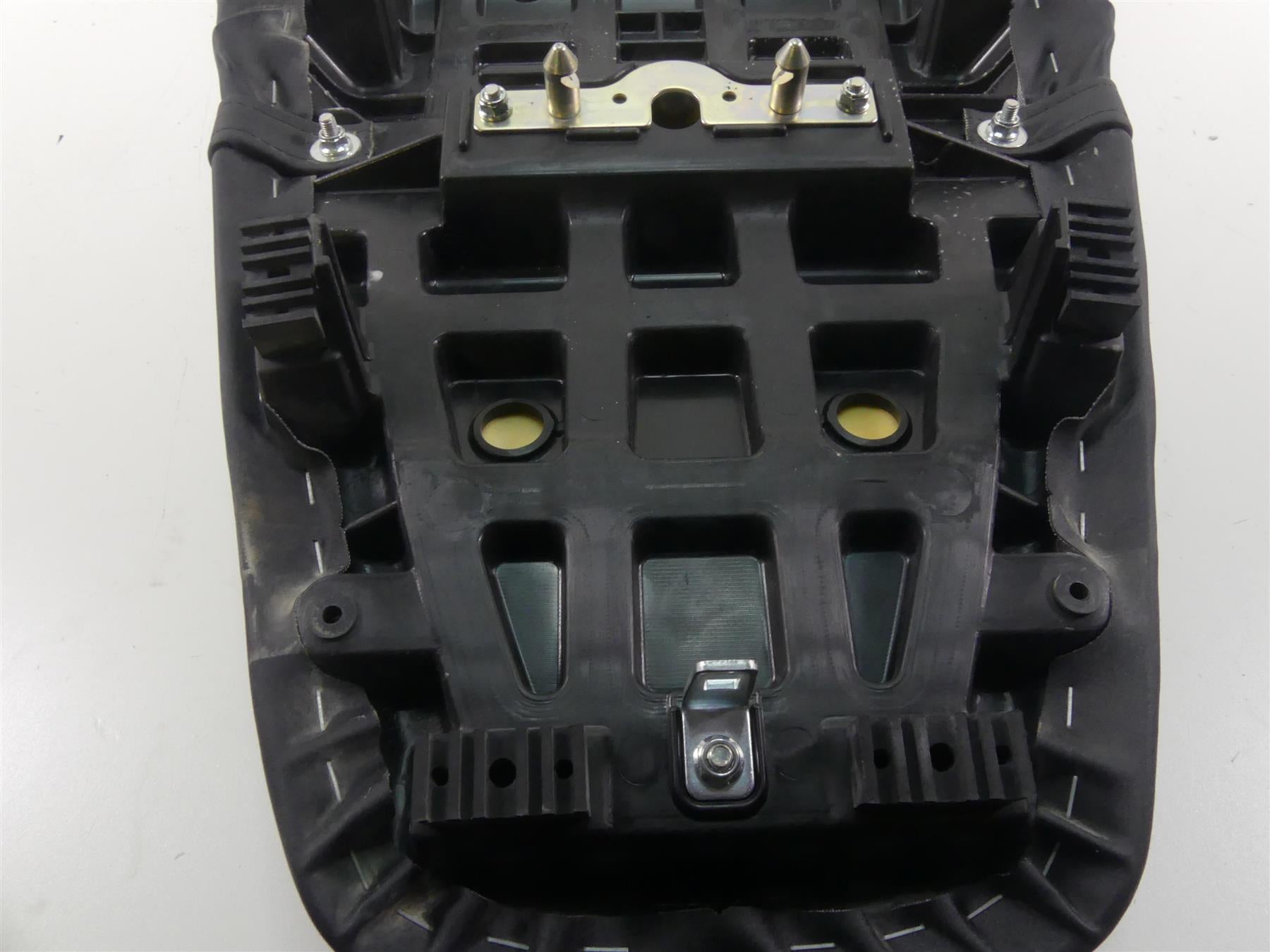 2021 Kawasaki ZX1400 ZX14R Ninja Dual Rider Seat Saddle -No Tear 53066-0433-12Y {{ shop.shopifyCountryName }} - Mototech271