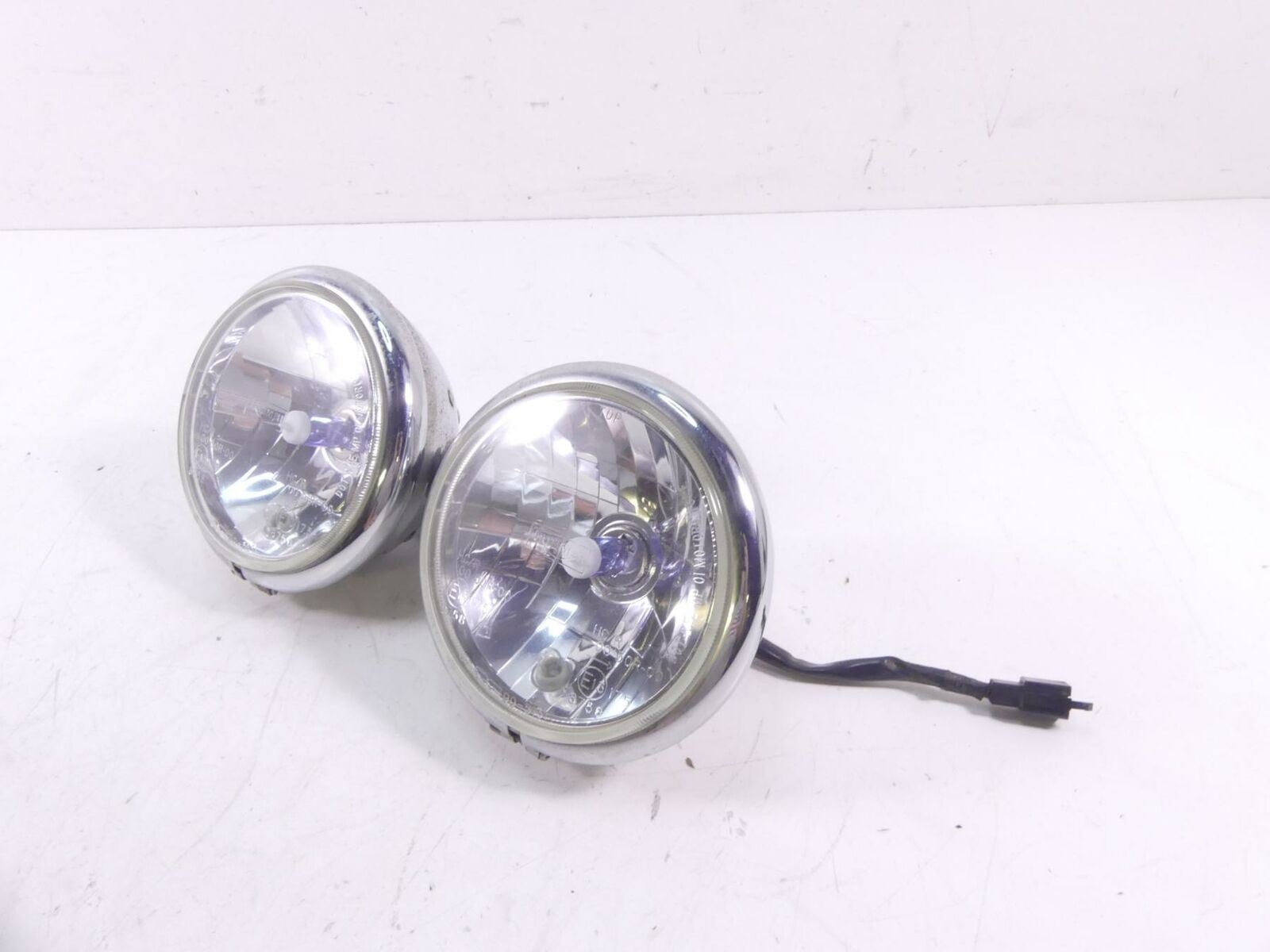 2009 Triumph Street Triple 675R Front Headlight Head Light Lamp Lens T2707576 {{ shop.shopifyCountryName }} - Mototech271