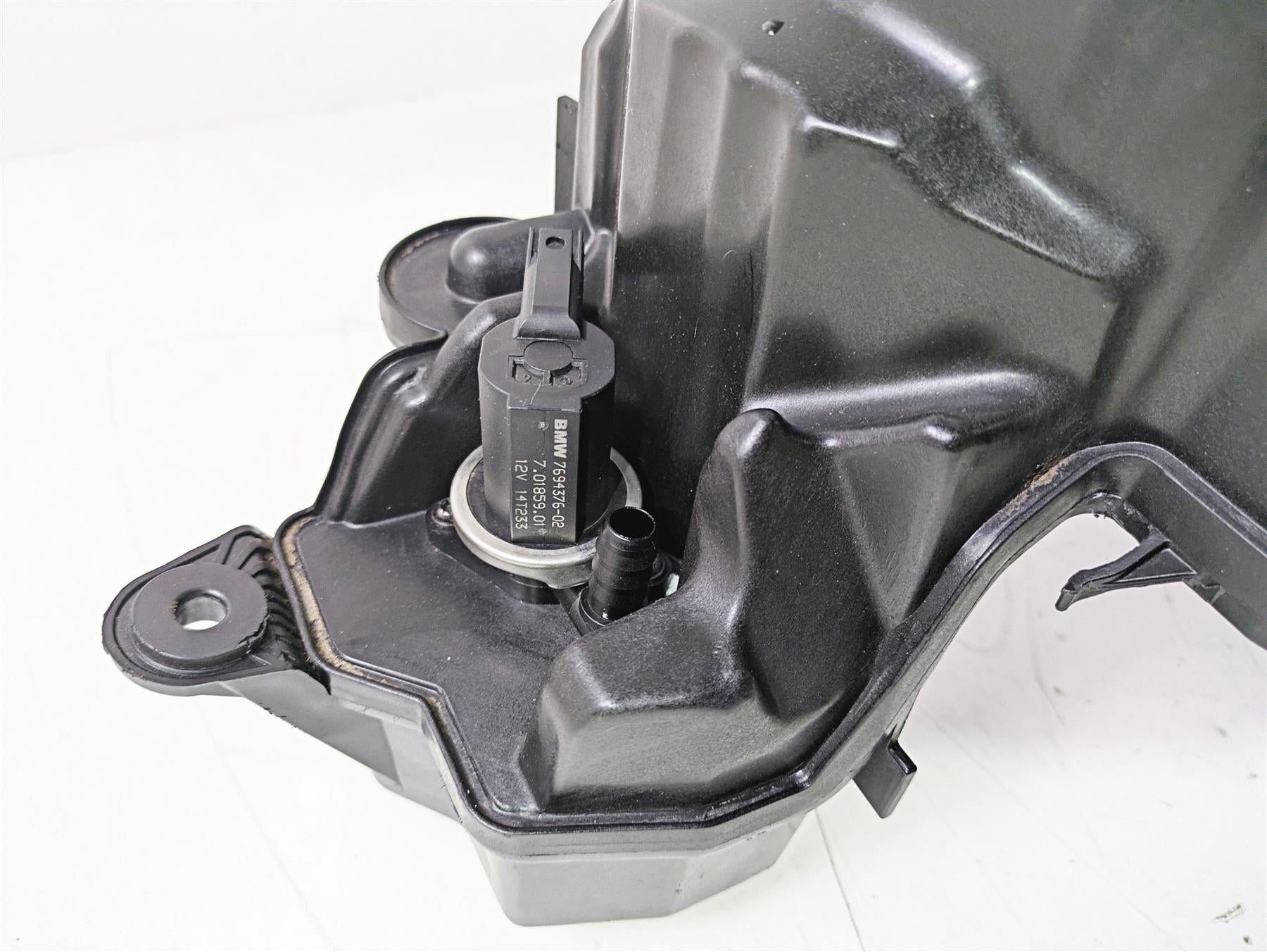 2015 BMW K1600 GT K48 Air Box Cleaner Breather & Tubes 13717712315 {{ shop.shopifyCountryName }} - Mototech271