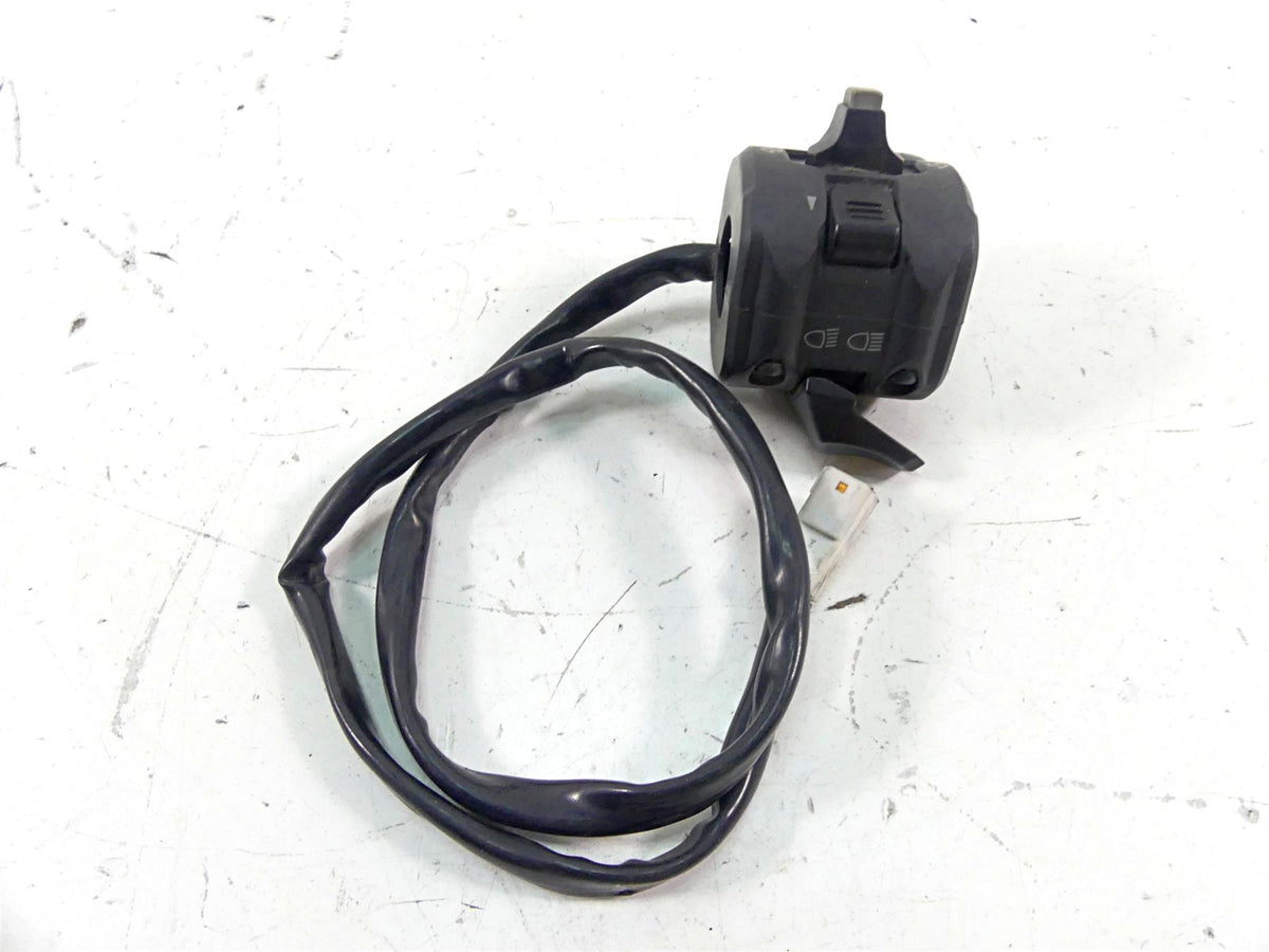 2013 Ducati Diavel Red Left Hand Light Blinker Control Switch 65110112E {{ shop.shopifyCountryName }} - Mototech271