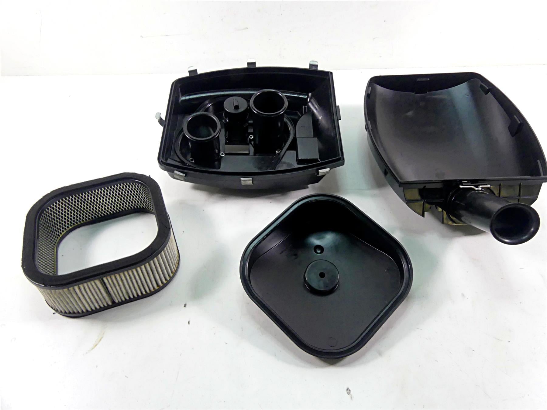 2015 Harley VRSCF Muscle V-Rod Air Box Cleaner Breather Filter Set 29435-05A {{ shop.shopifyCountryName }} - Mototech271