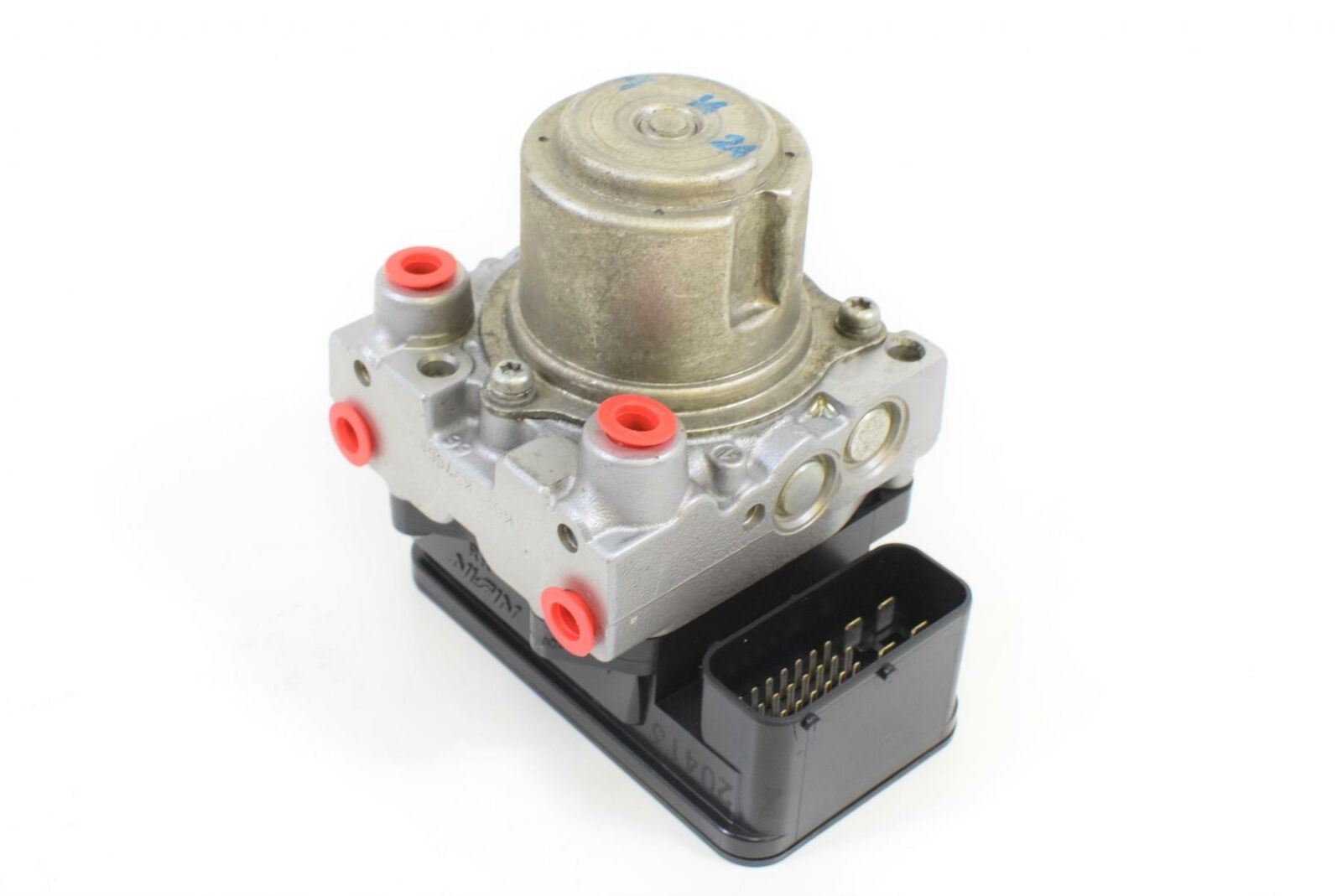 2015 Triumph Rocket III Touring ABS ABS Brake Braking Module Pump T2020413 {{ shop.shopifyCountryName }} - Mototech271