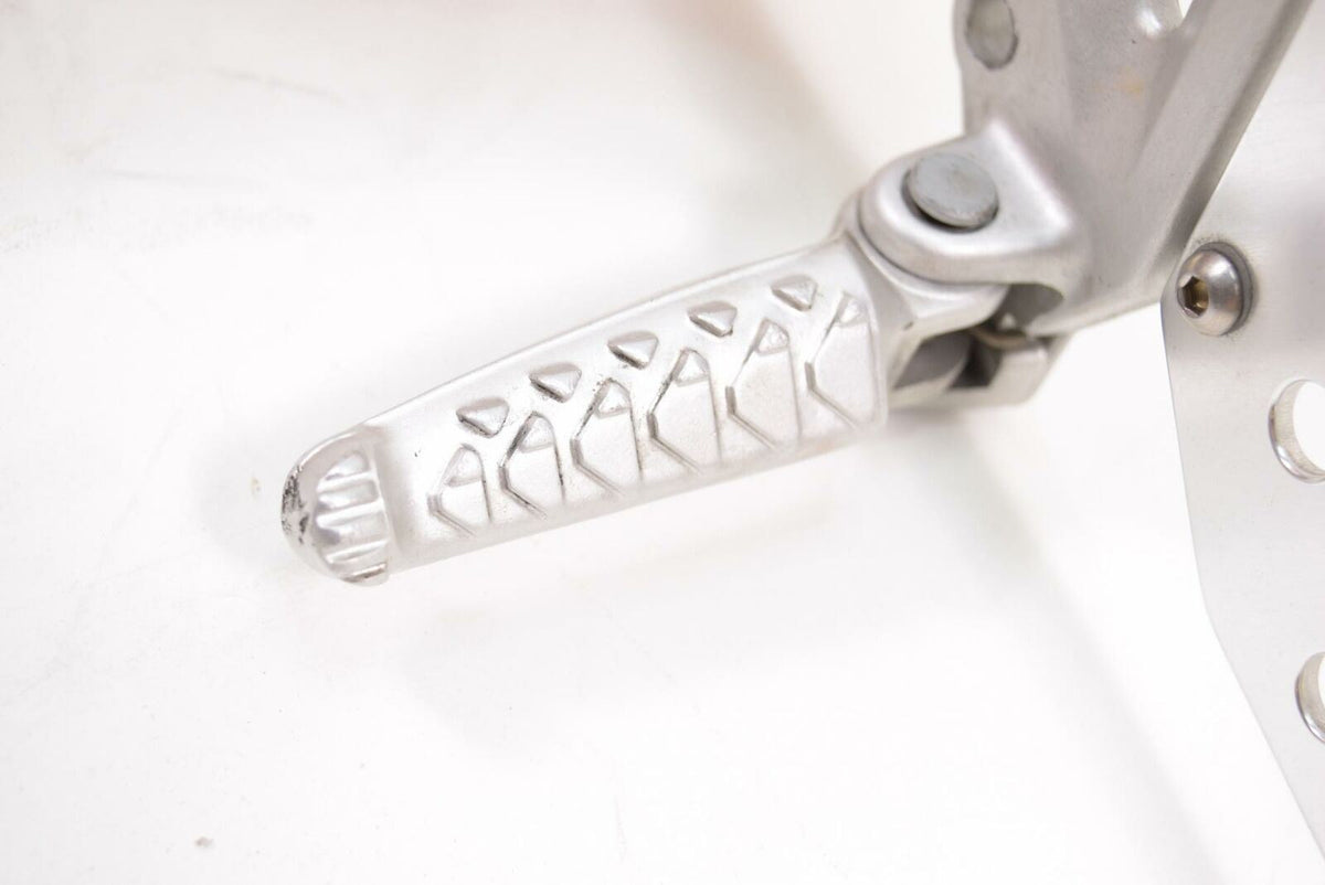 2008 Aprilia RSV2 RSV1000 R Front Left Rider Footpeg Set AP8154069 {{ shop.shopifyCountryName }} - Mototech271
