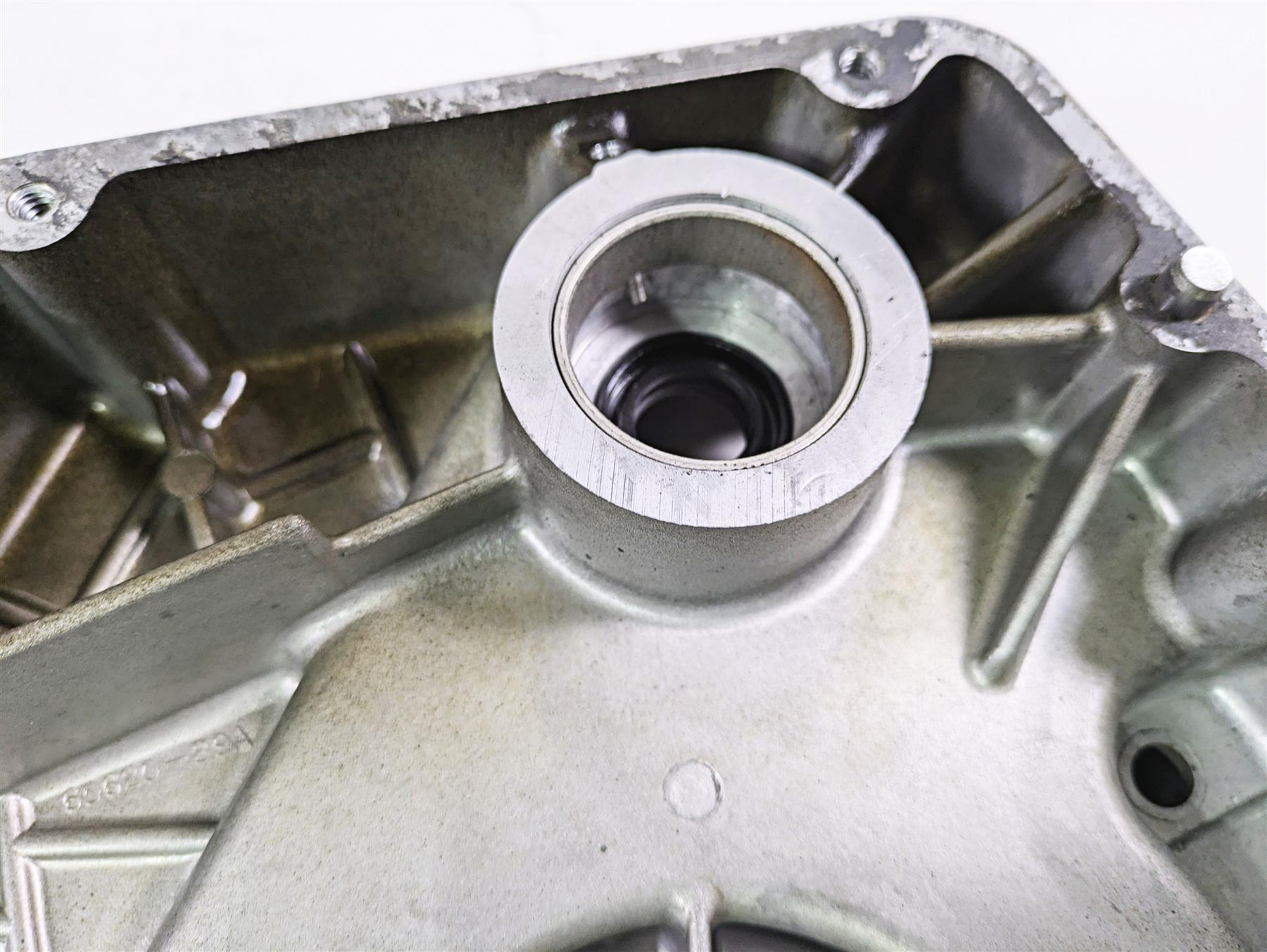 1992 Harley FLSTC Softail Heritage Inner Primary Clutch Cover 60630-90 60620-89A {{ shop.shopifyCountryName }} - Mototech271