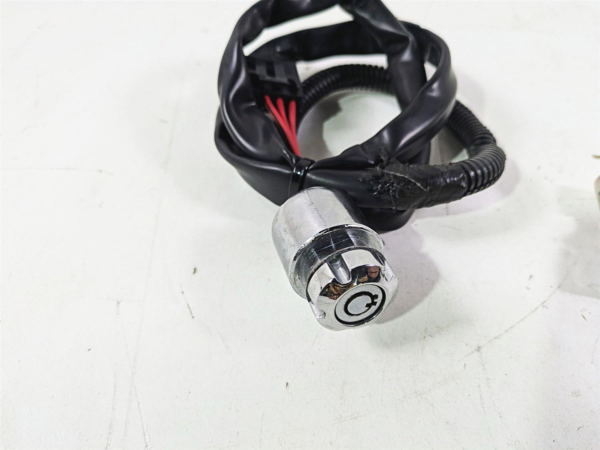 2009 Harley FXCWC Softail Rocker Ignition Switch Key Lock Set 71792-08 {{ shop.shopifyCountryName }} - Mototech271