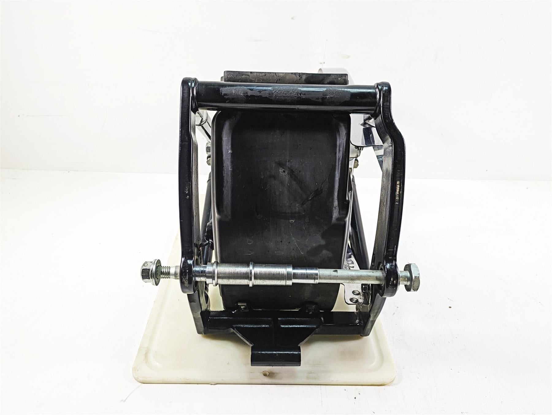 2000 Harley FXSTS Softail Springer Rear Swing Arm Swingarm + Guards 47573-00A {{ shop.shopifyCountryName }} - Mototech271
