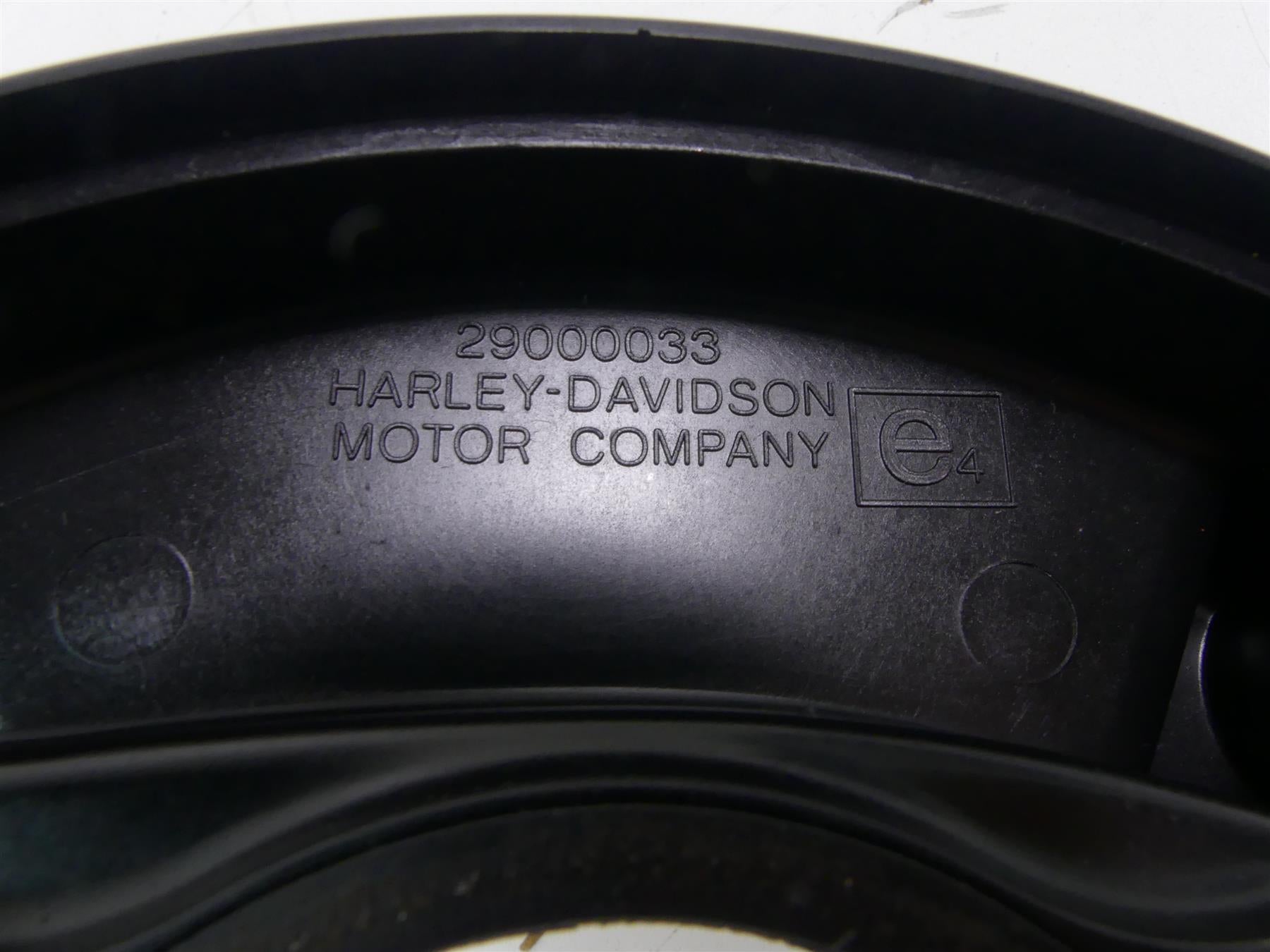 2014 Harley Touring FLHTK Electra Glide 103 Air Breather Filter Cleaner 61300273 {{ shop.shopifyCountryName }} - Mototech271