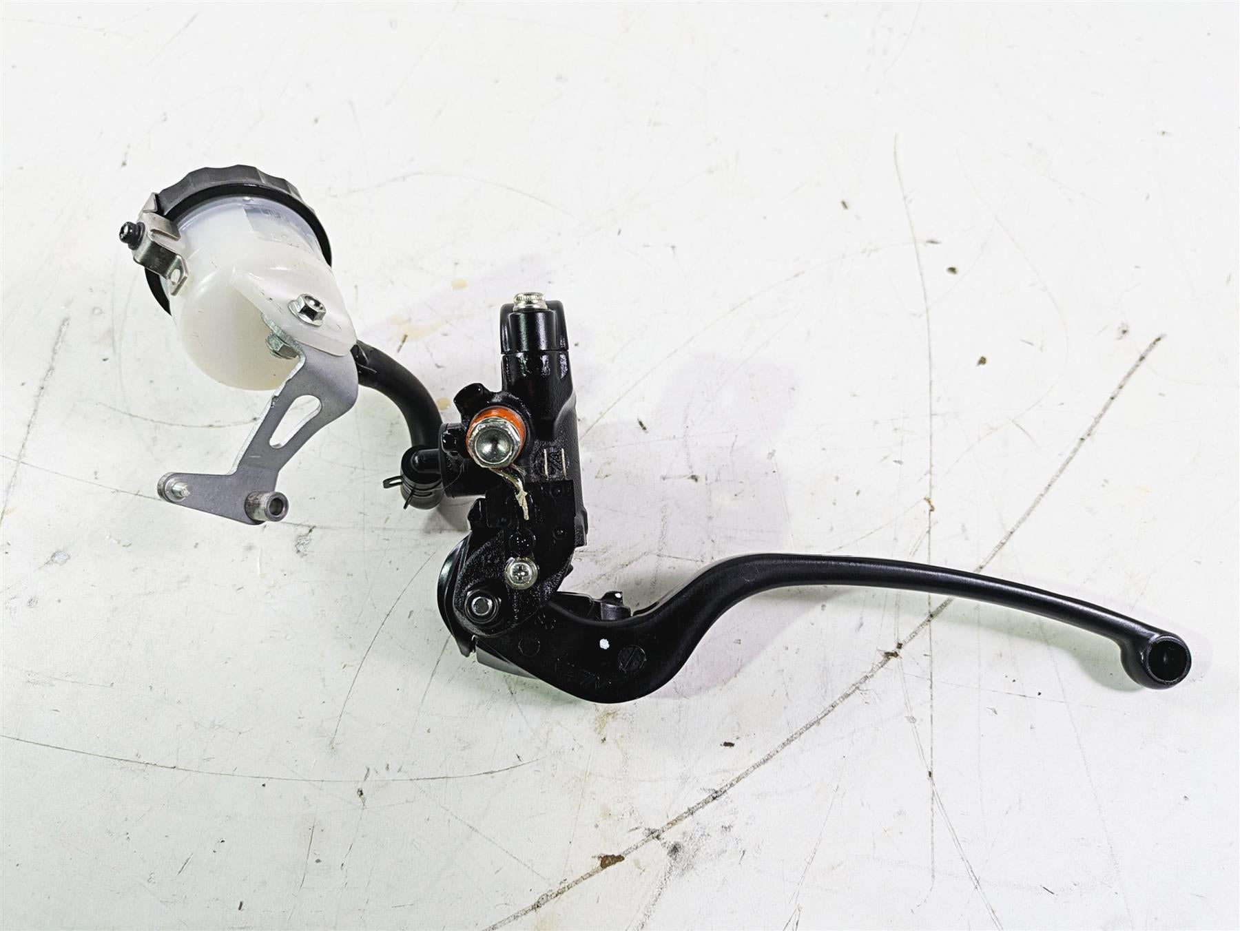 2022 MV Agusta F3 800 Rosso Front Radial Brake Master Cylinder Nissin 3/4 {{ shop.shopifyCountryName }} - Mototech271