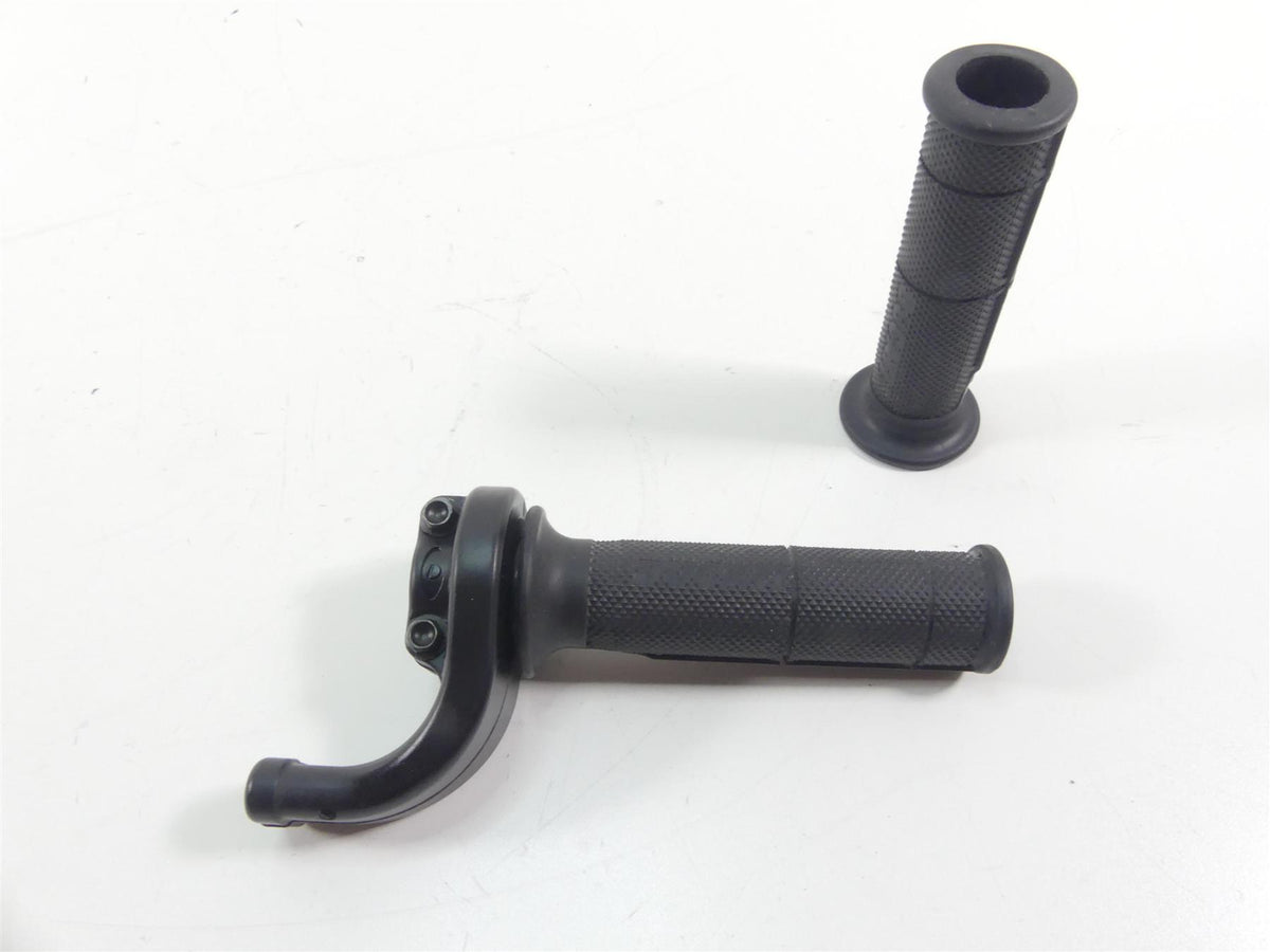 2008 Ducati Hypermotard 1100 Throttle Control & Grip Set 65440101A {{ shop.shopifyCountryName }} - Mototech271