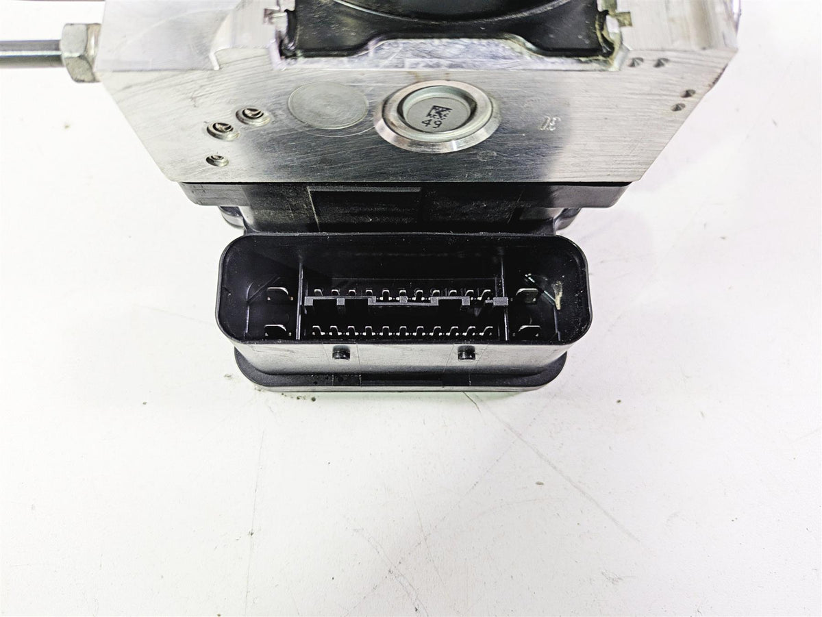 2012 Yamaha XT1200 Super Tenere Abs Brake Unit Module 23P-85930-09-00 {{ shop.shopifyCountryName }} - Mototech271