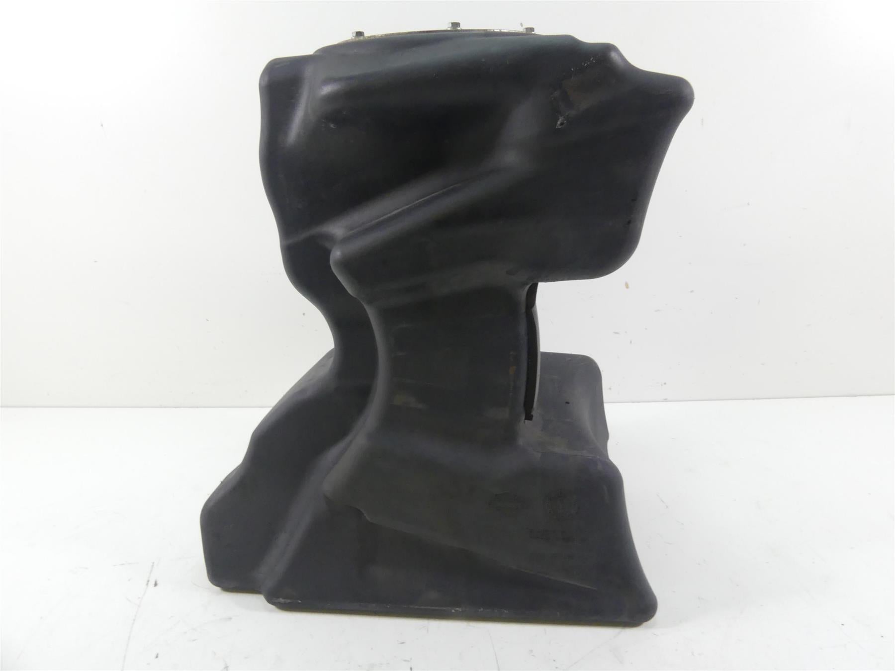2011 Harley VRSCF Muscle Rod Plastic Fuel Gas Petrol Tank Reservoir 61328-07 {{ shop.shopifyCountryName }} - Mototech271