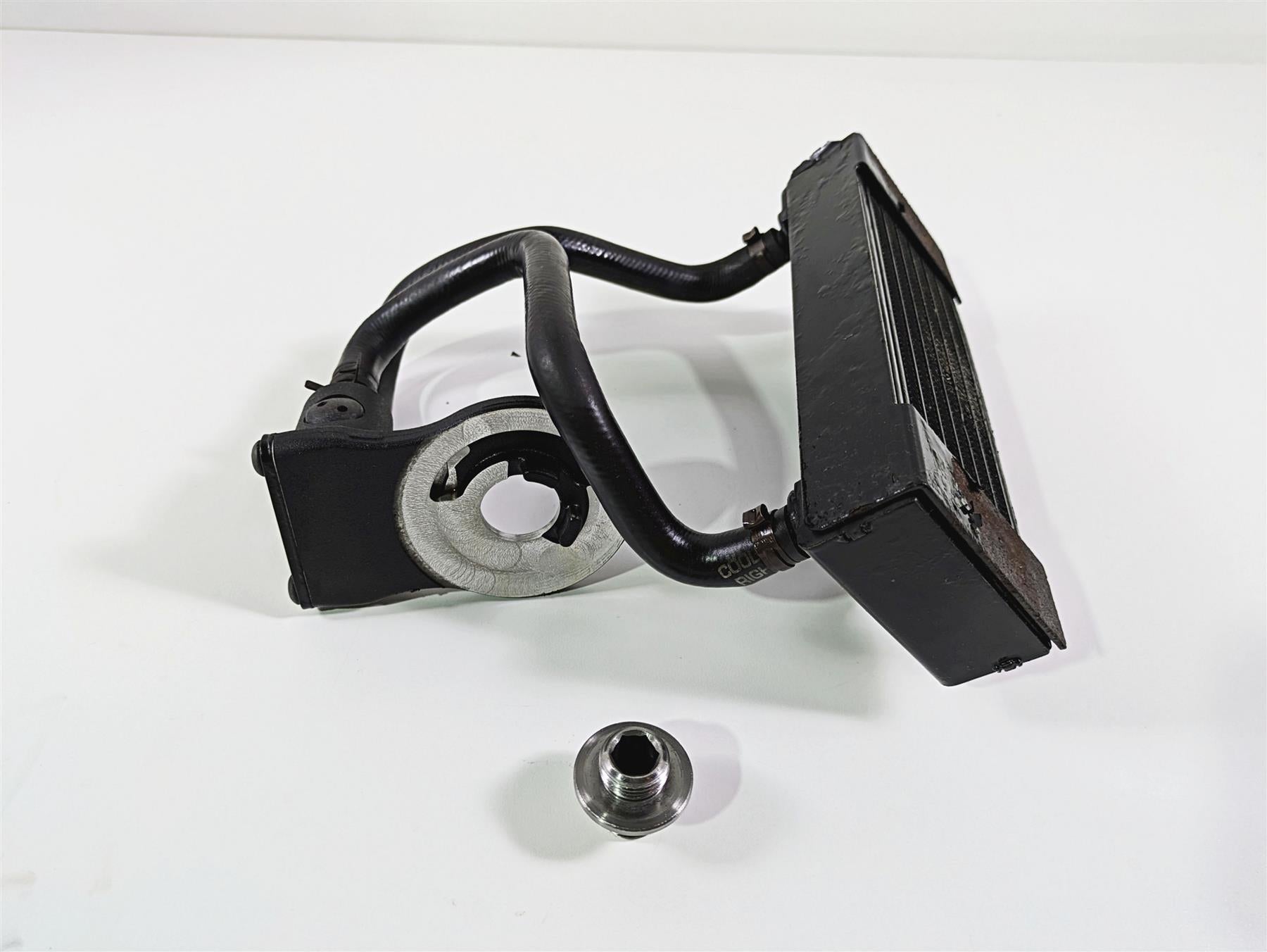 2010 Harley Touring FLHTK Electra Glide Oil Cooler & Flange 63083-11A {{ shop.shopifyCountryName }} - Mototech271