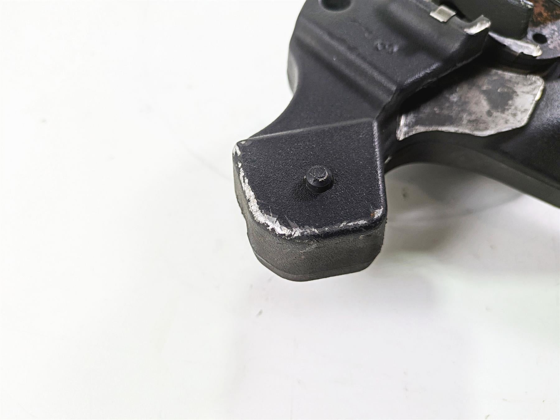 2016 Harley FXDWG Dyna Wide Glide Rear Brake Caliper + Mount 40908-08 {{ shop.shopifyCountryName }} - Mototech271